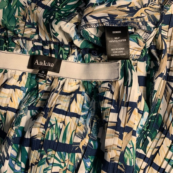 Aakaa Halter Neck Maxi Dress ๐ - Picture 6 of 6